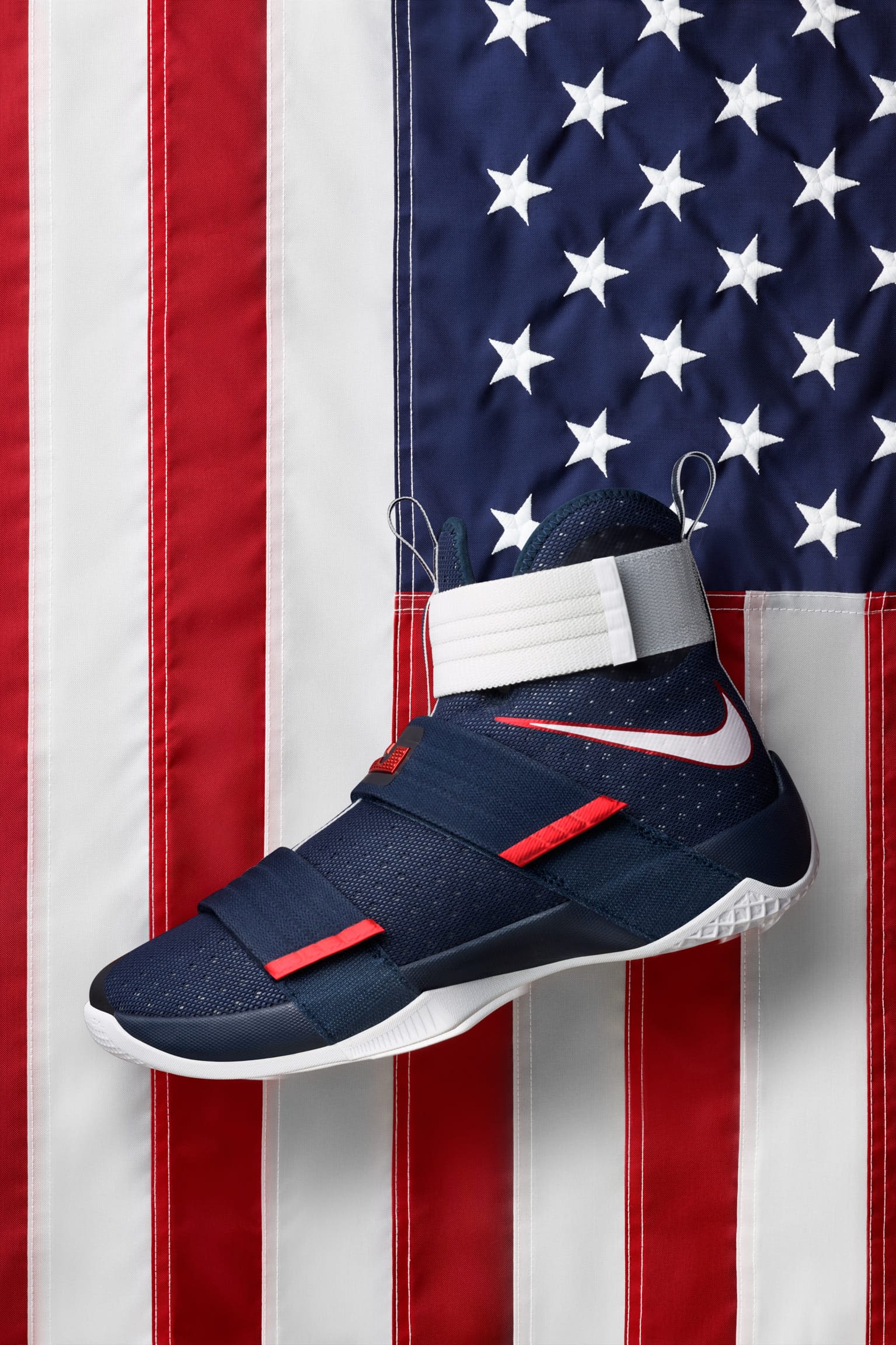 ZOOM LEBRON SOLDIER 10 ZOOM LEBRON SOLDIER 10