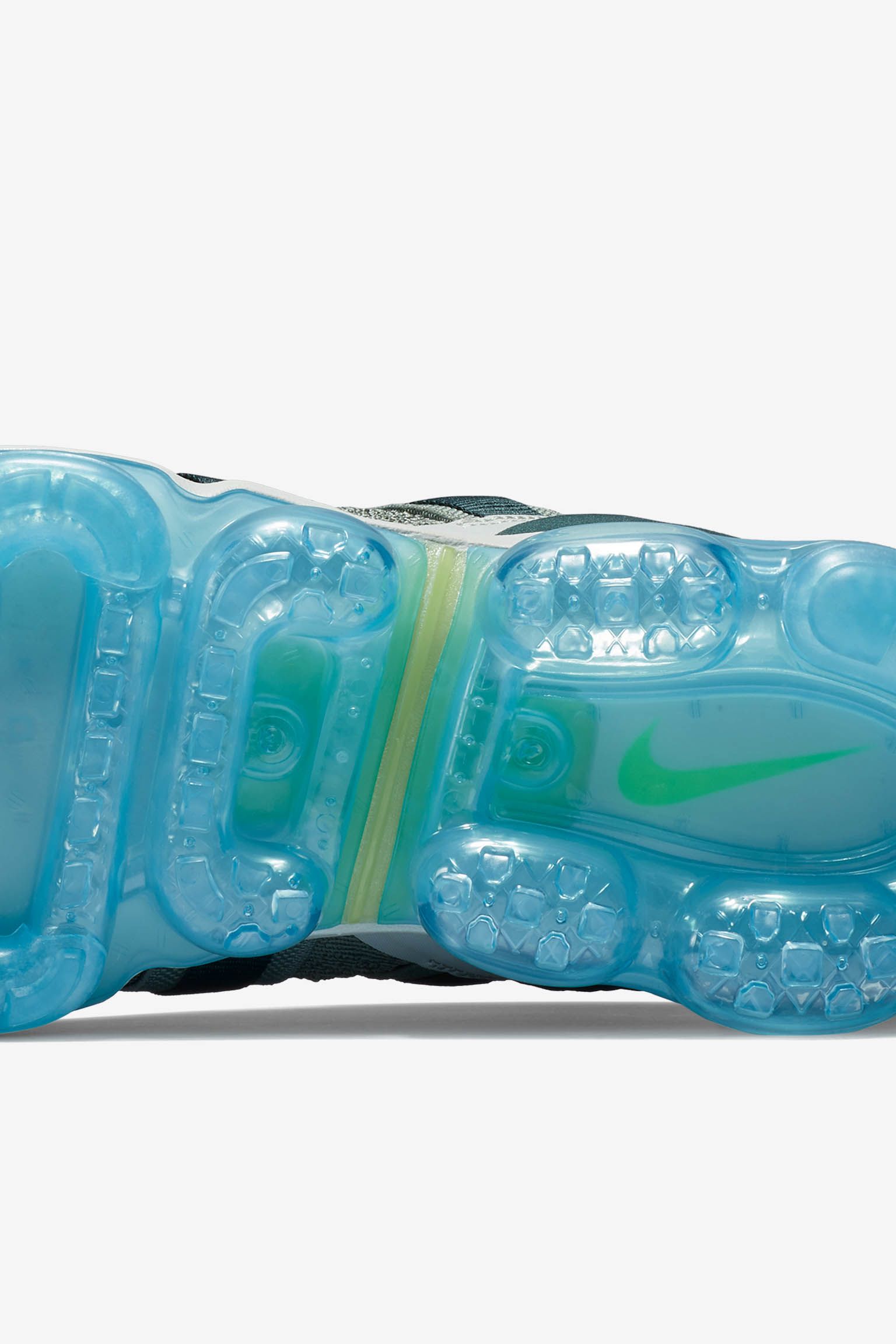 Nike Air Vapormax Utility 'Clay Green & Barely Grey' Release Date Nike Air Vapormax Utility 'Clay Green & Barely Grey' Release Date