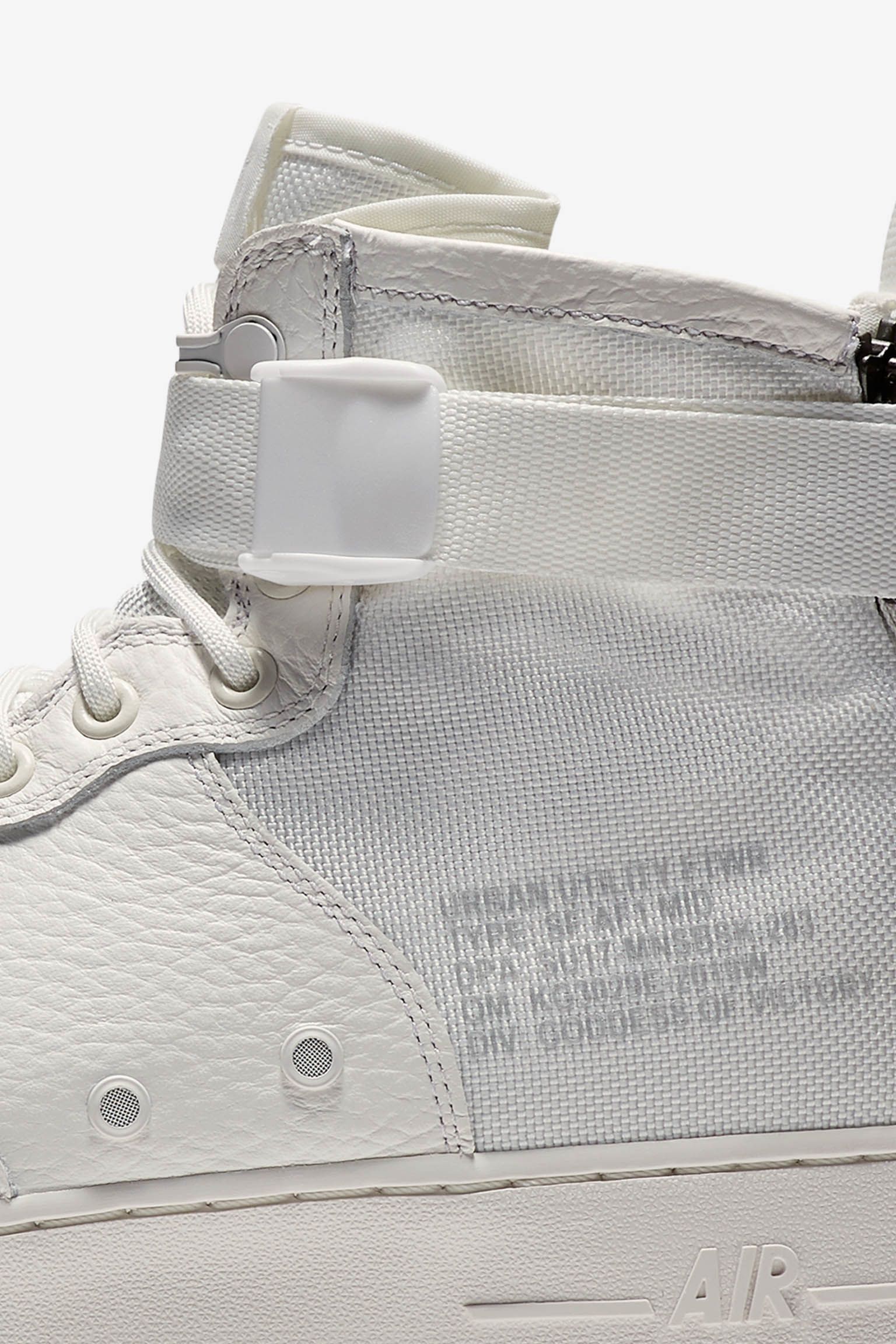 Nike SF AF-1 Mid 'Triple Ivory' Nike SF AF-1 Mid 'Triple Ivory'