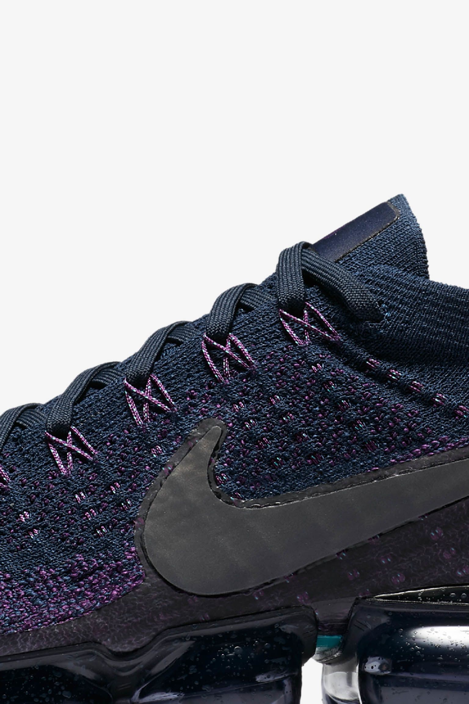 academy nike vapormax