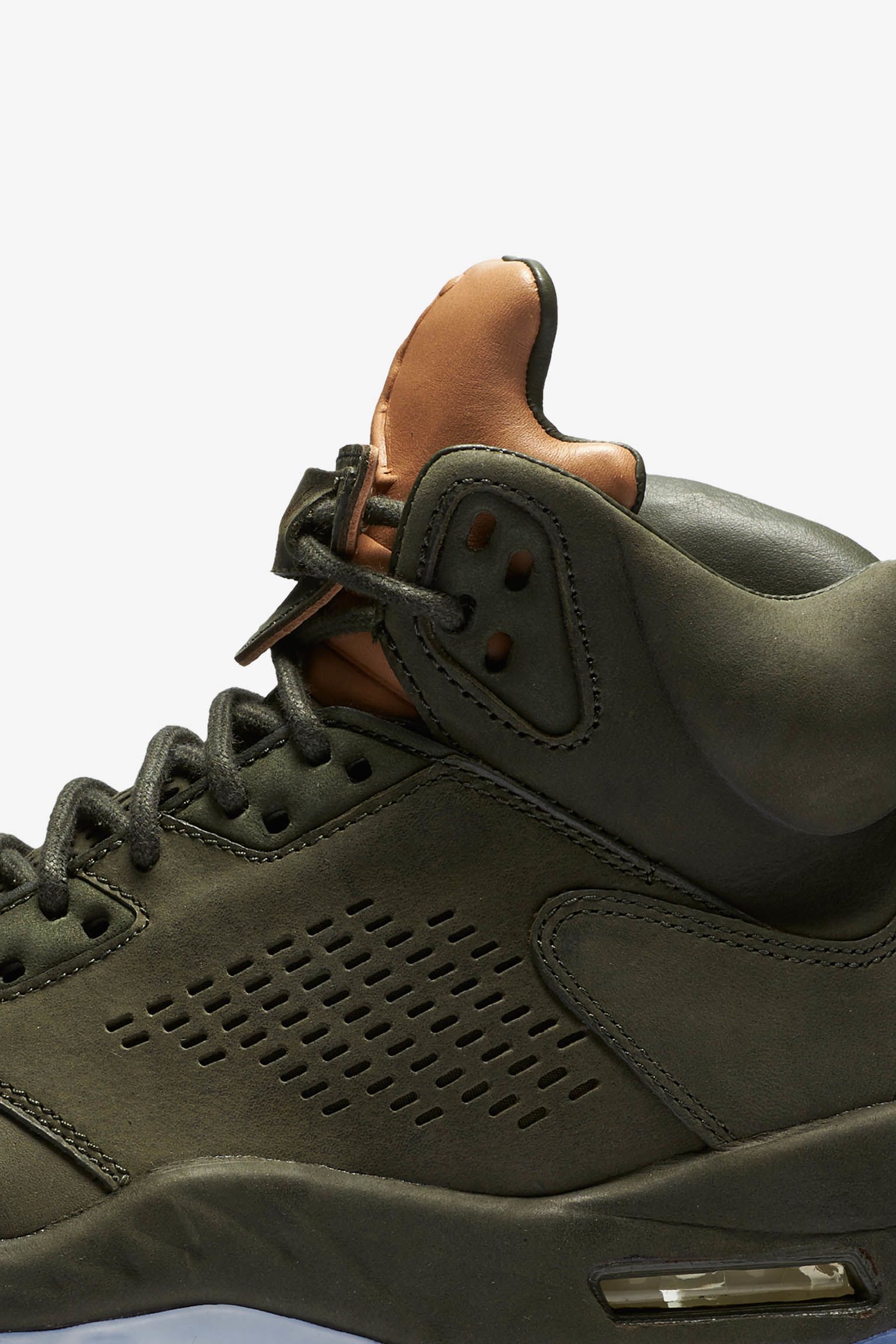 Air Jordan 5 Retro 'Sequoia & Vachetta Tan'. Nike⁠+ Launch NL