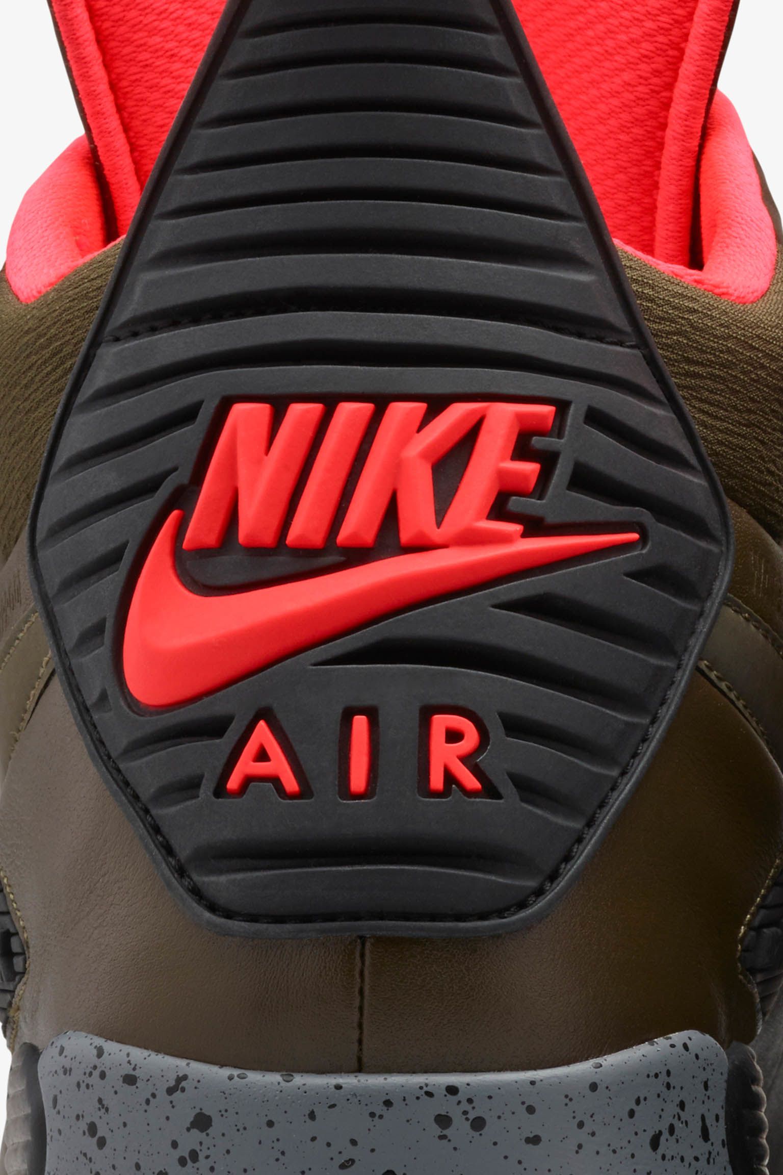 Nike Air Max 90 Sneakerboot 'Dark Green & Bright Crimson' Nike Air Max 90 Sneakerboot 'Dark Green & Bright Crimson'