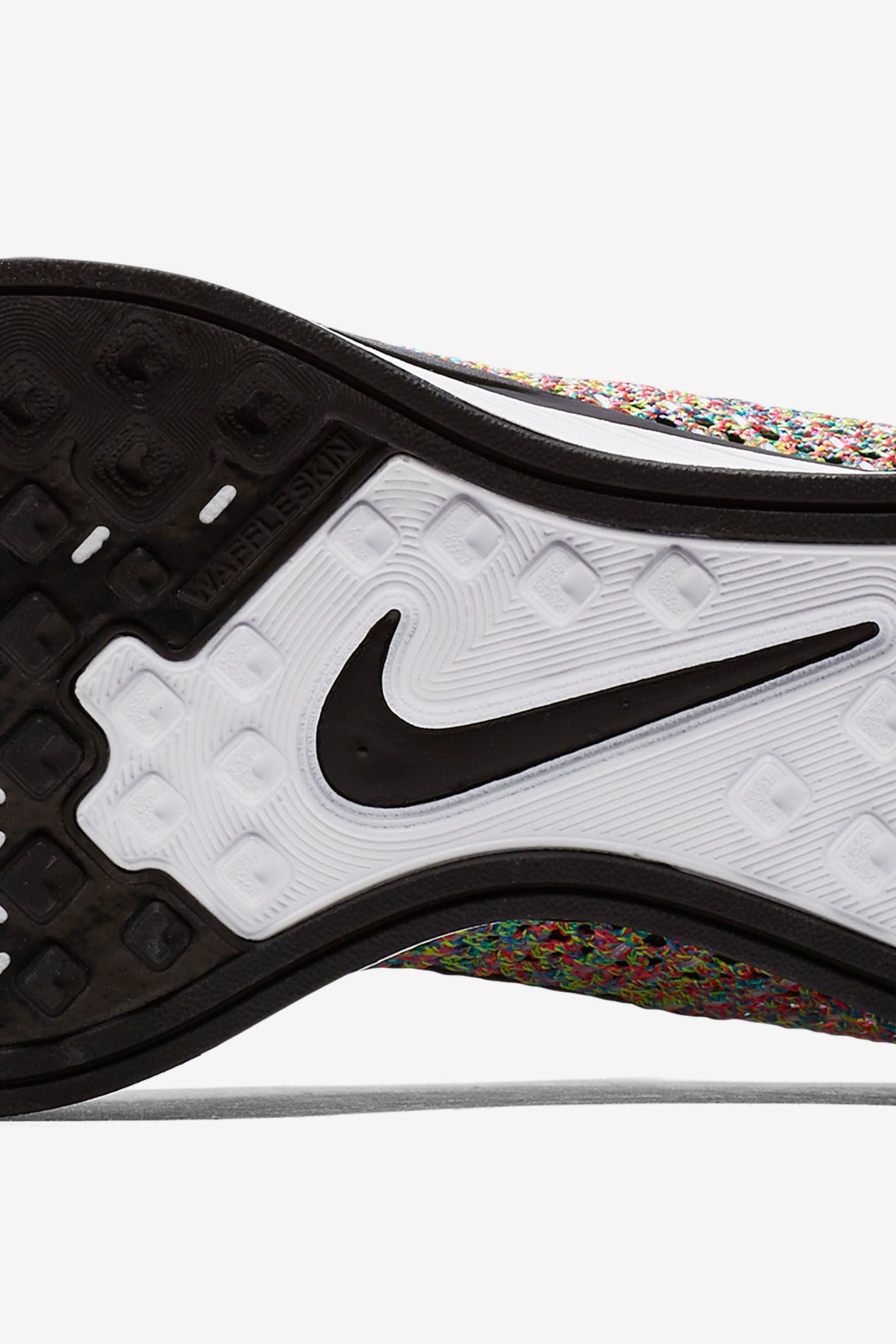 nike air max flyknit rainbow