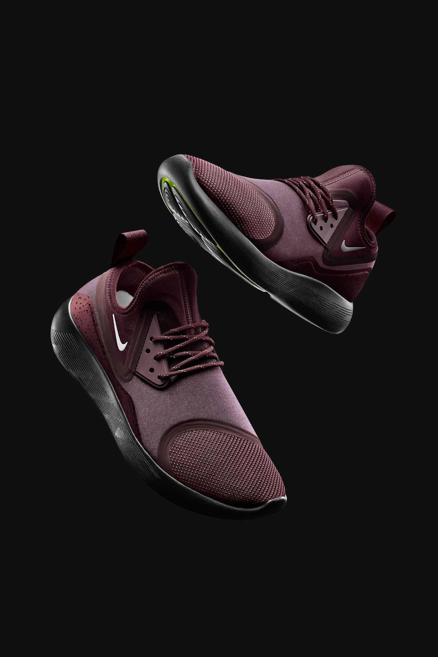WMNS LUNARCHARGE ESSENTIAL WMNS LUNARCHARGE ESSENTIAL