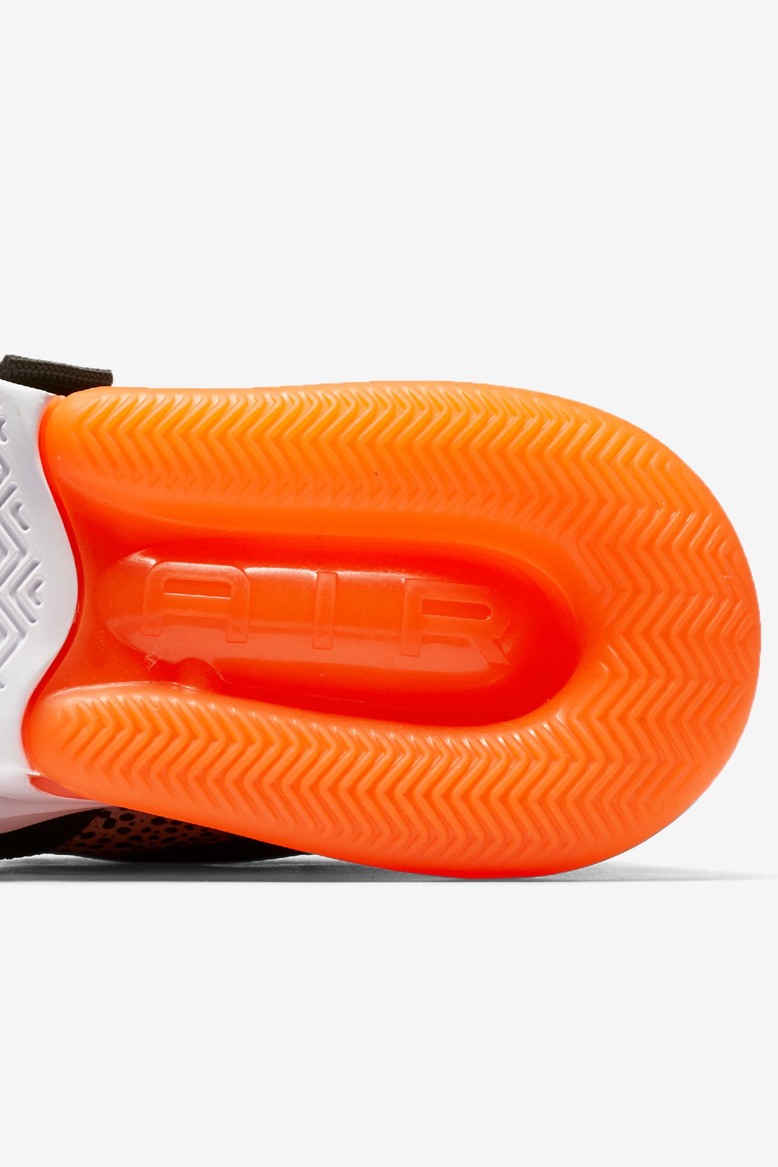 Nike Air Force 270 'Black & Hyper Crimson' Release Date Nike Air Force 270 'Black & Hyper Crimson' Release Date