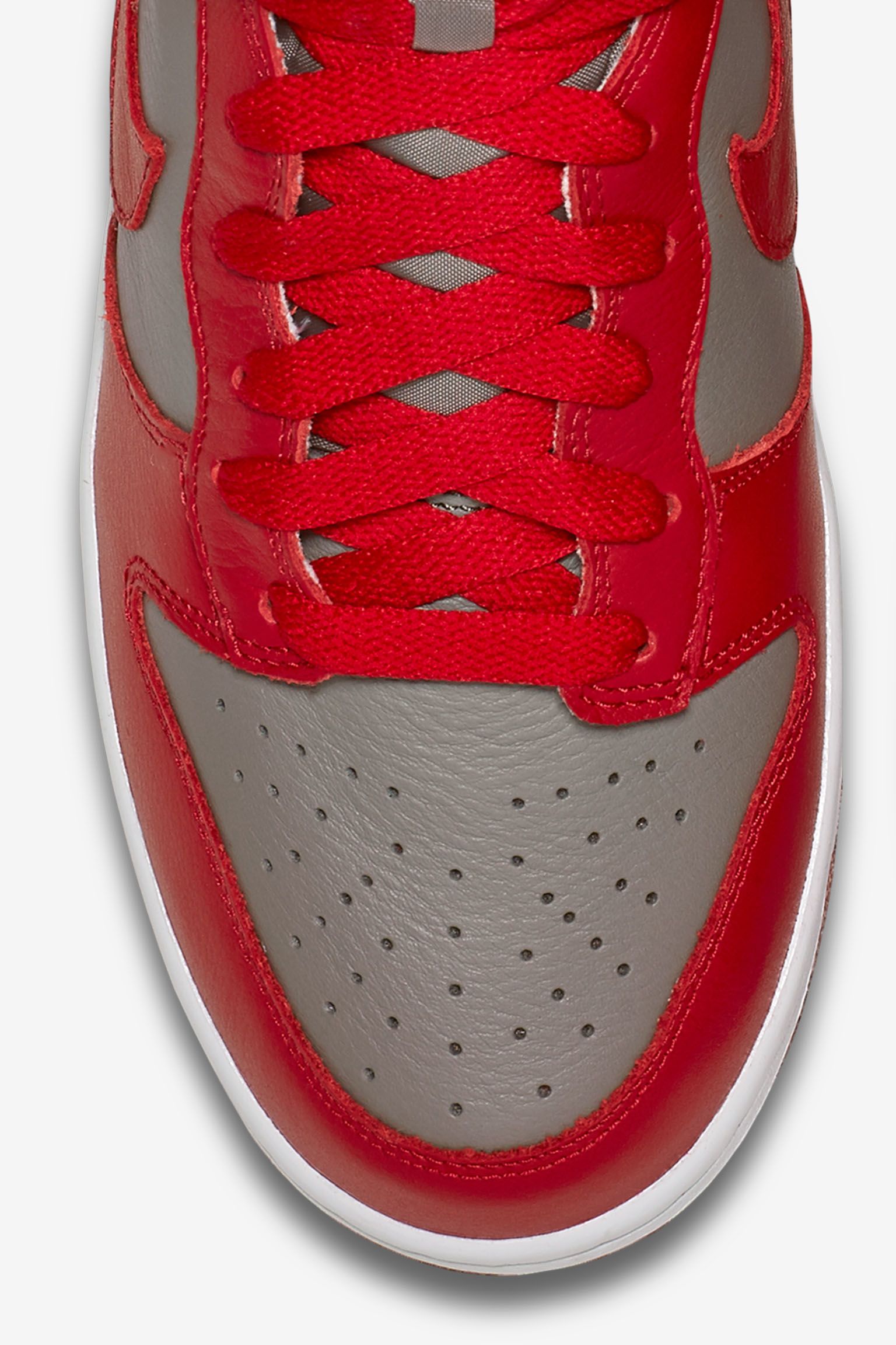 Nike College Colors Program: Nike Dunk 'UNLV' Nike College Colors Program: Nike Dunk 'UNLV'