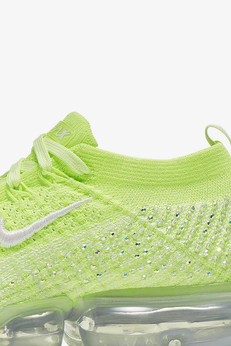 Women's Air VaporMax Flyknit 2 LXX 'Swarovski®' Release Date Women's Air VaporMax Flyknit 2 LXX 'Swarovski®' Release Date
