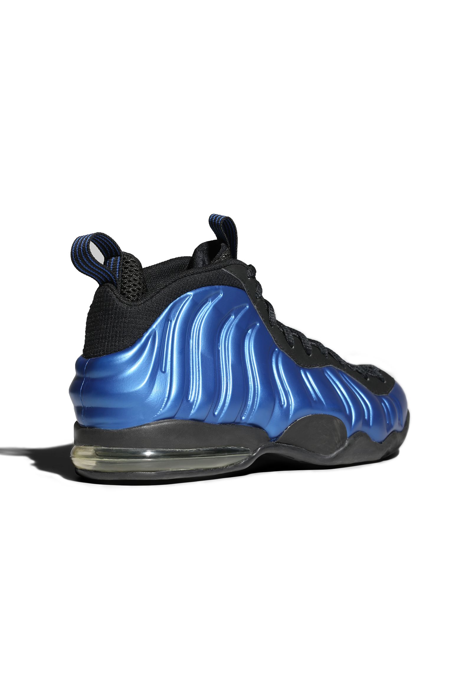Bag om designet: Nike Air Foamposite One Bag om designet: Nike Air Foamposite One