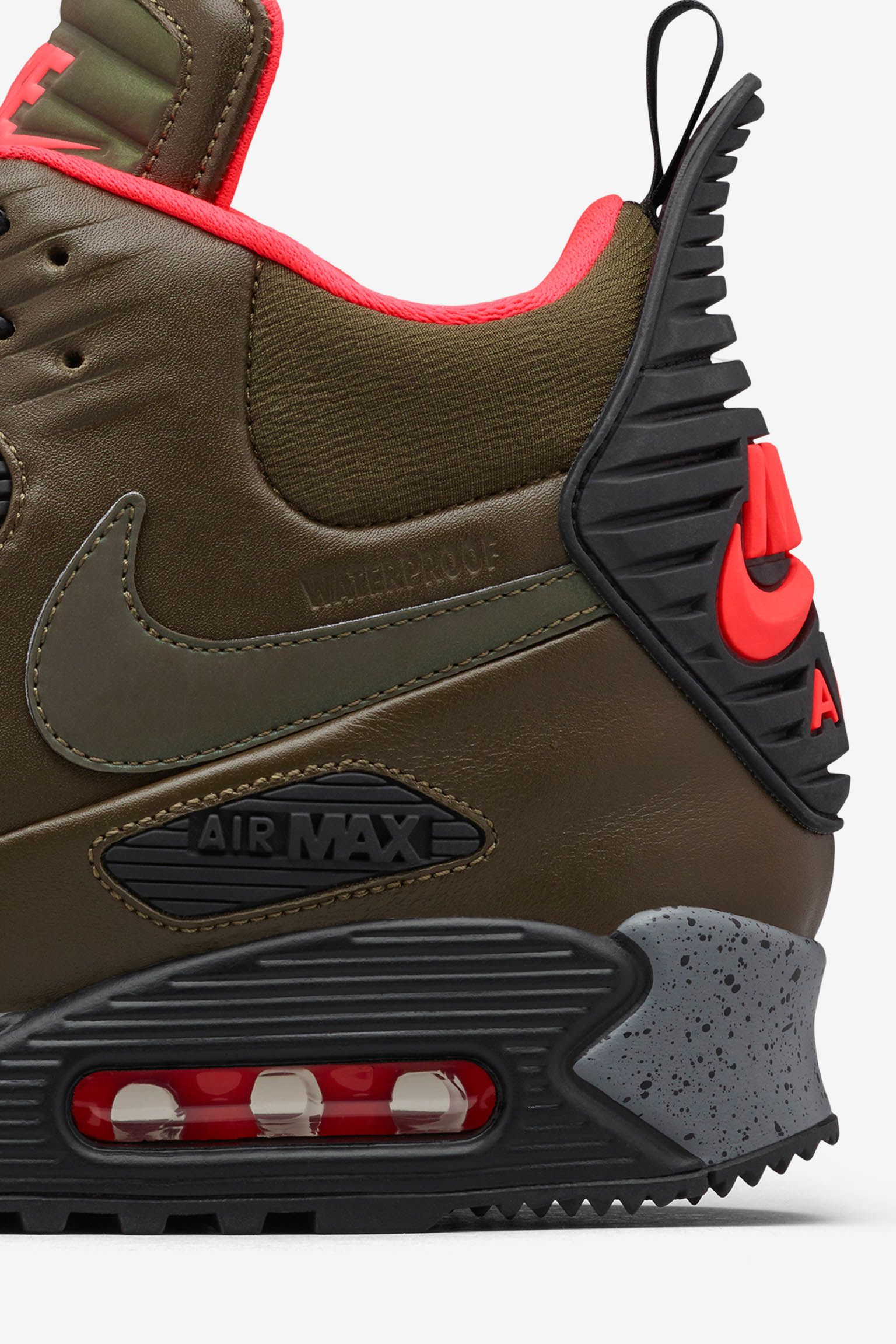 Nike Air Max 90 Sneakerboot 'Dark Green & Bright Crimson' Nike Air Max 90 Sneakerboot 'Dark Green & Bright Crimson'