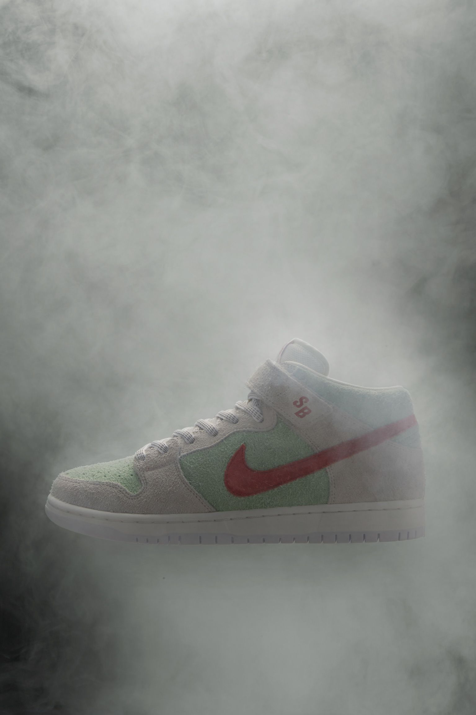 Nike SB Dunk Mid Pro Todd Bratrud 'White Widow' Release Date Nike SB Dunk Mid Pro Todd Bratrud 'White Widow' Release Date