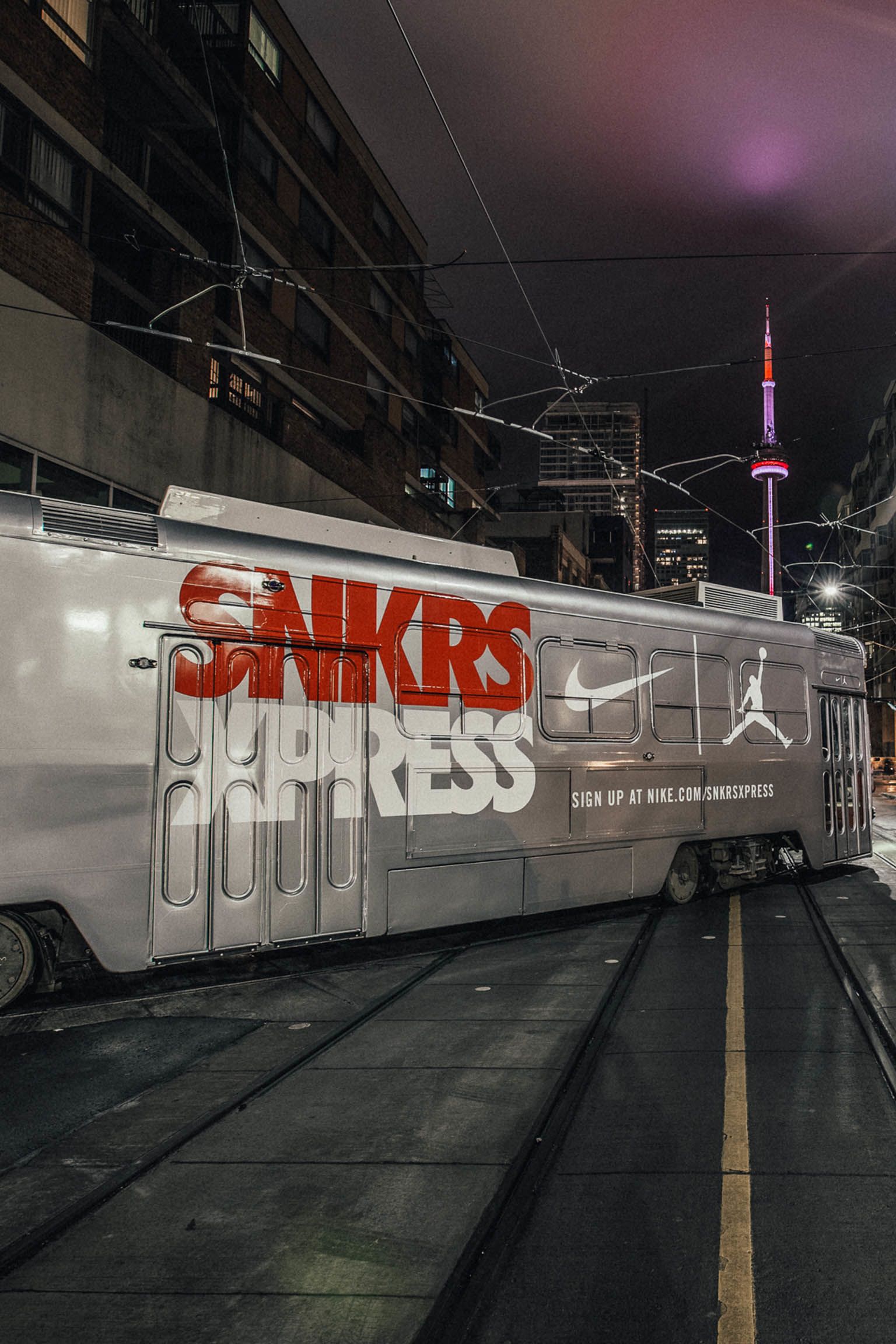 SNKRS XPRESS SNKRS XPRESS