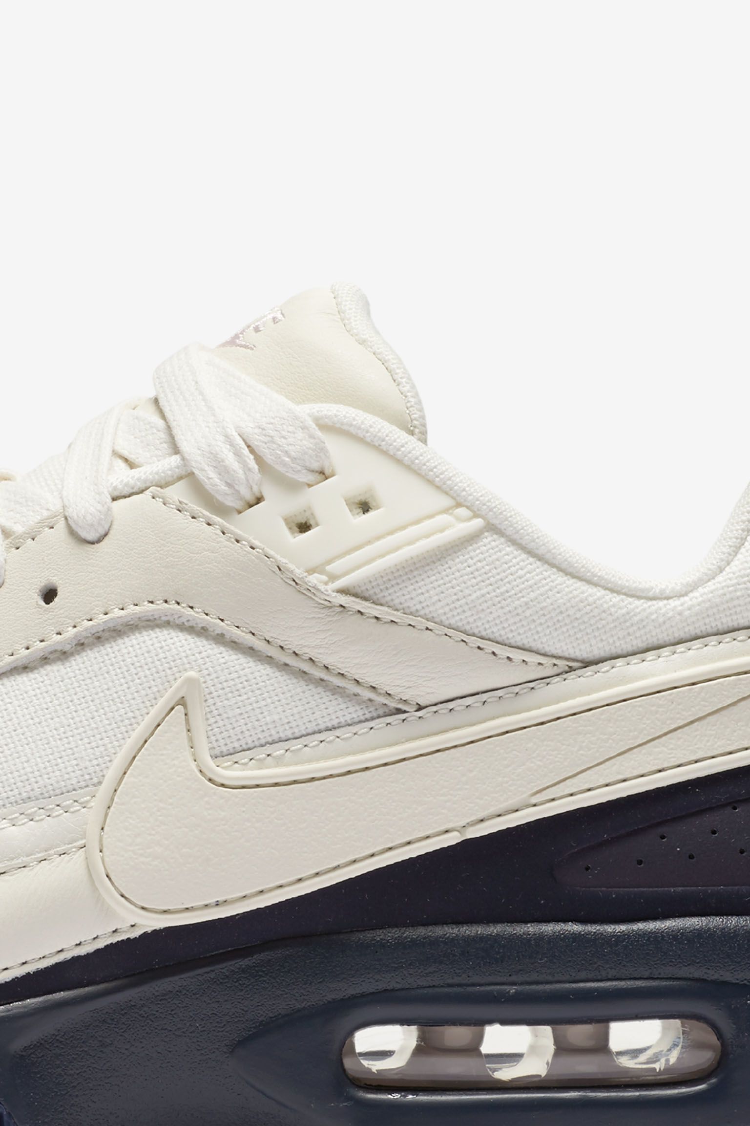 Nike Air Max BW Premium Canvas 'Sail & Midnight Blue' Release Date Nike Air Max BW Premium Canvas 'Sail & Midnight Blue' Release Date