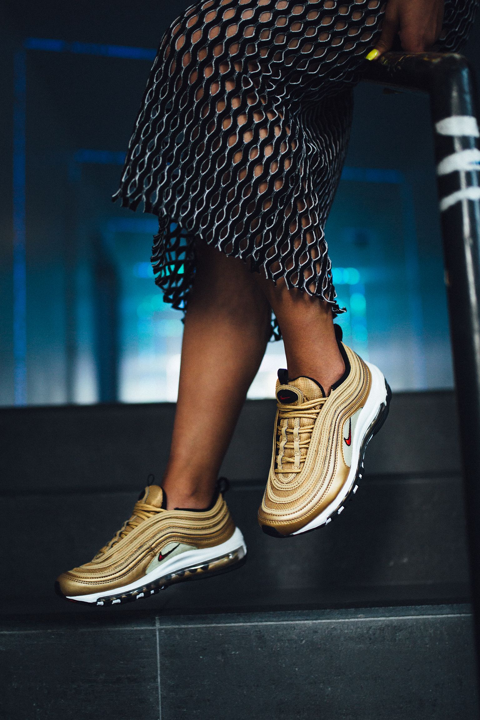 nike air max 97 womens gold