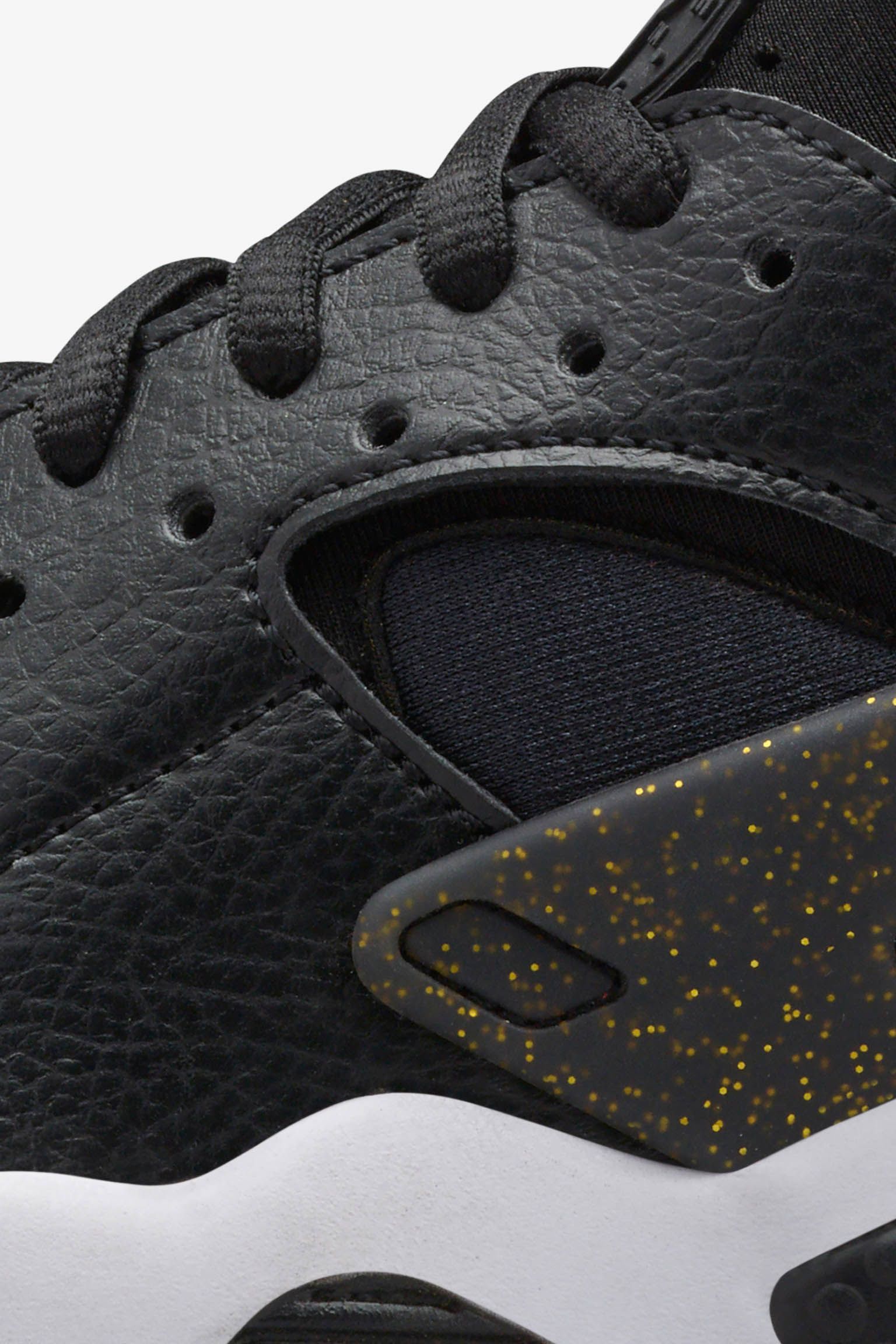 Women's Nike SB50 Air Huarache Run 'Black & Gold' Women's Nike SB50 Air Huarache Run 'Black & Gold'