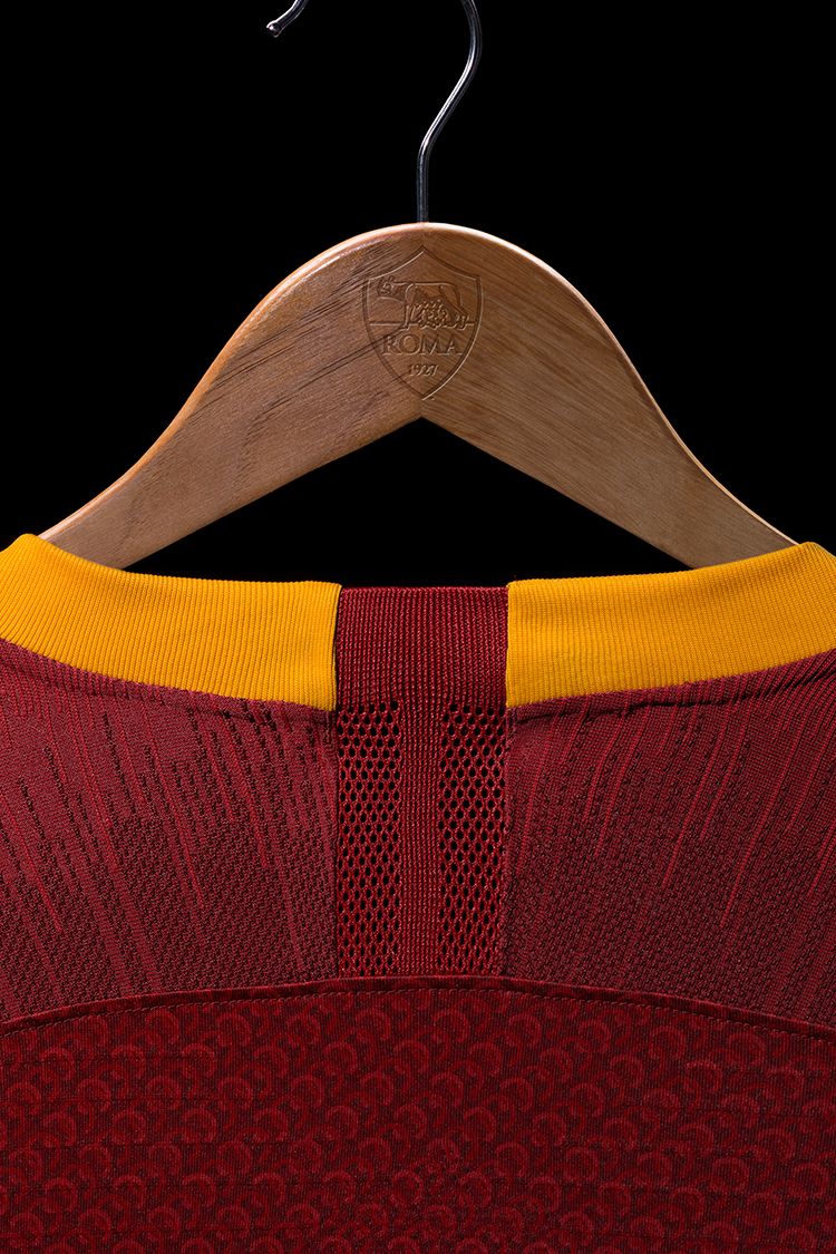 2018/19 AS Roma Stadium Home Kit 2018/19 AS Roma Stadium Home Kit