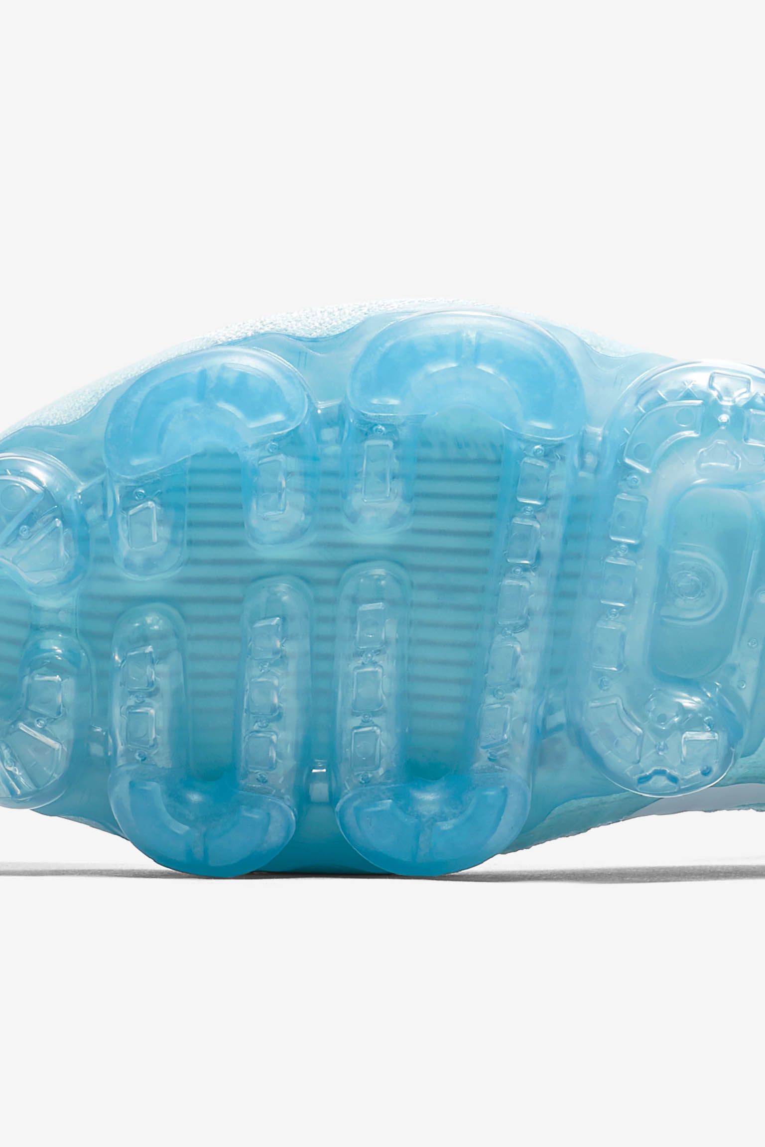 Nike Air VaporMax Flyknit Day to Night 'Glacier Blue' Nike Air VaporMax Flyknit Day to Night 'Glacier Blue'