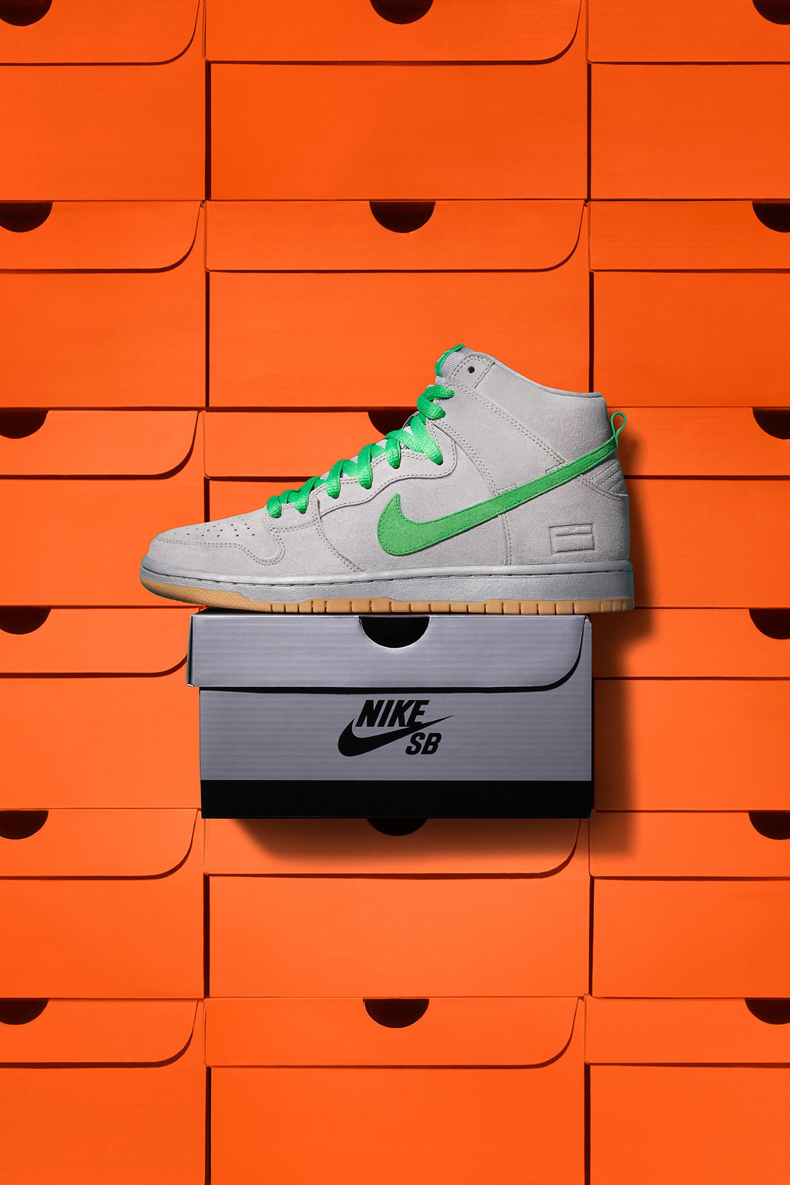 I det allerhelligste: SB Grey Box I det allerhelligste: SB Grey Box