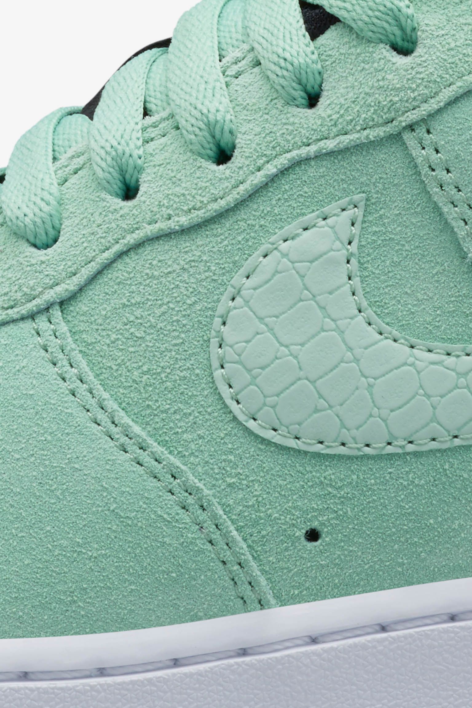 Women's Nike Air Force 1 'Enamel Green' Women's Nike Air Force 1 'Enamel Green'