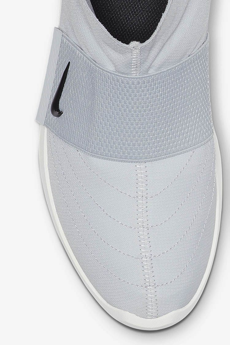 Air Fear of God Moc 'Pure Platinum' Release Date Air Fear of God Moc 'Pure Platinum' Release Date