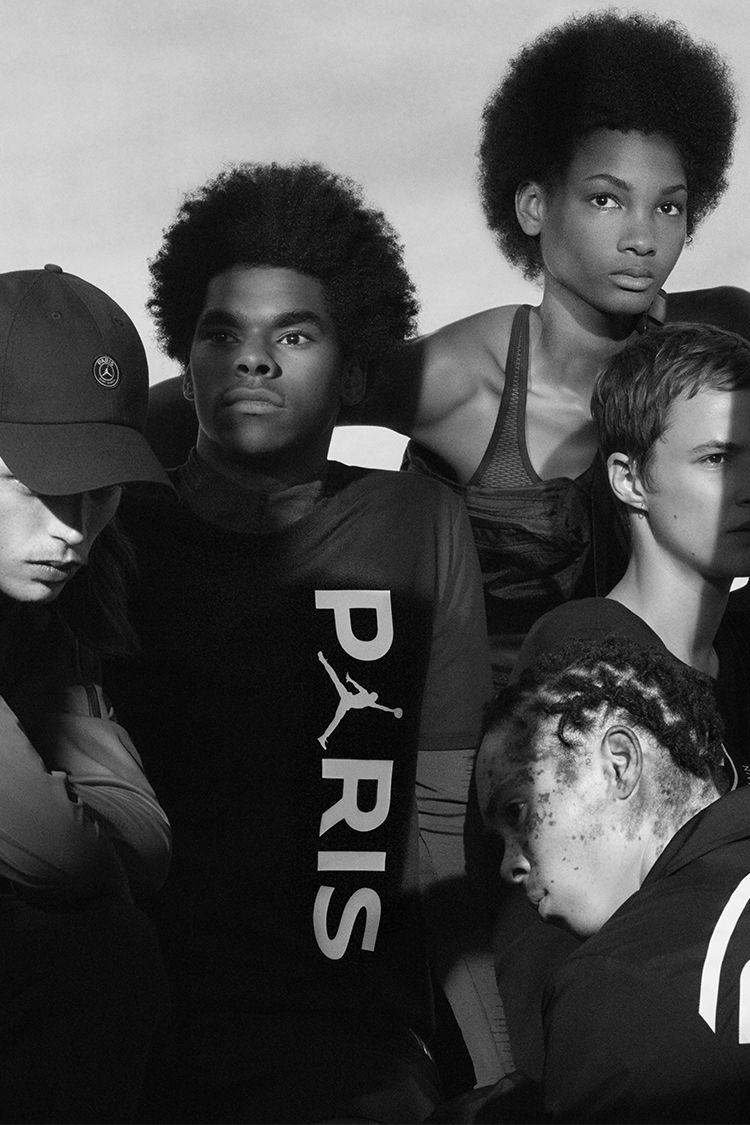 Jordan x Paris Saint-Germain Black Kit Jordan x Paris Saint-Germain Black Kit