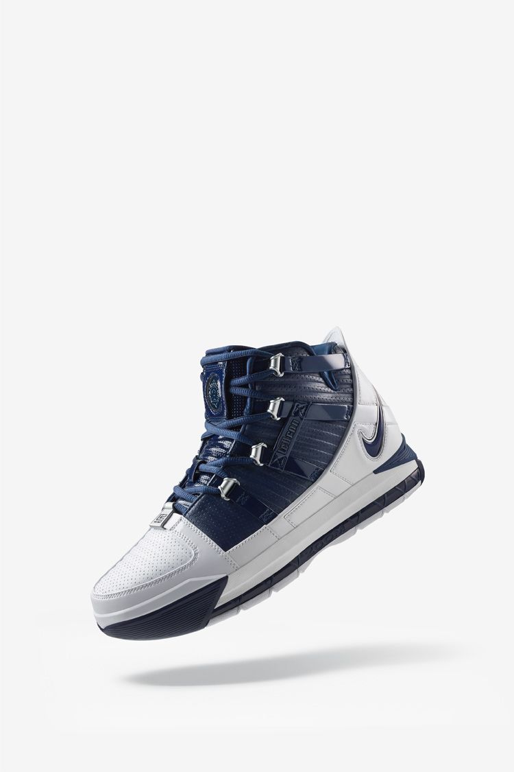 Zoom Lebron 3 'White & Midnight Navy & Metallic Silver' Release Date Zoom Lebron 3 'White & Midnight Navy & Metallic Silver' Release Date