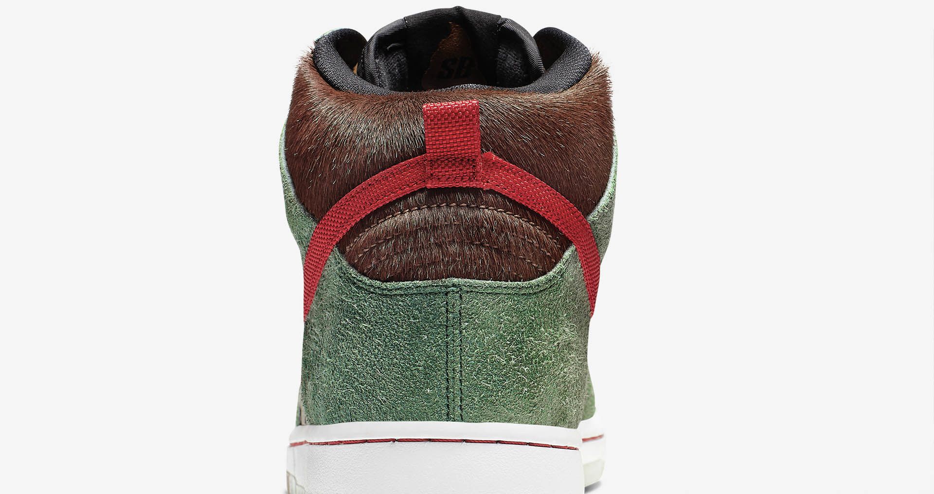 SB Dunk High 'Walk the Dog' Release Date