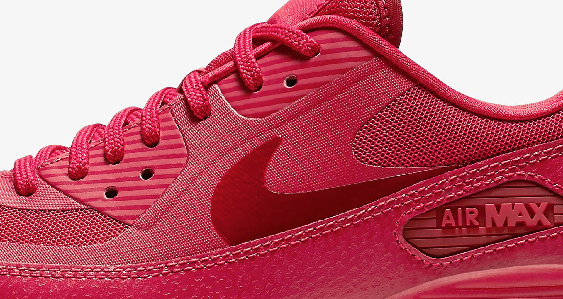 red womens nike shoes