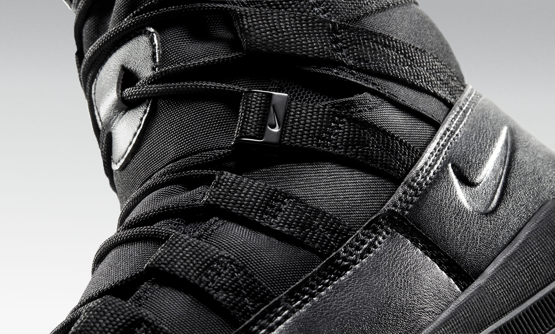 nike sb military boots