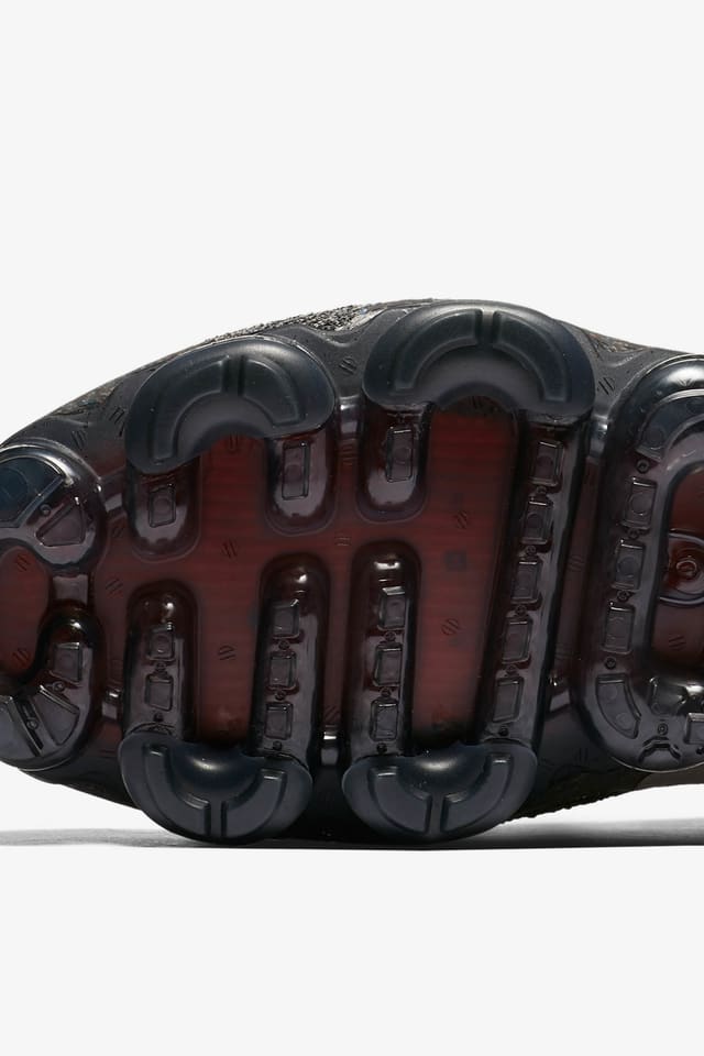 nike vapormax black mushroom