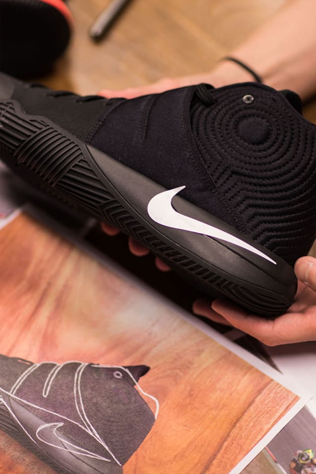 nike kyrie irving 2 nike kyrie irving 2