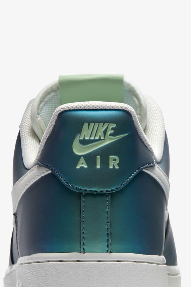 Nike Air Force 1 07 LV8 'Fresh Mint 