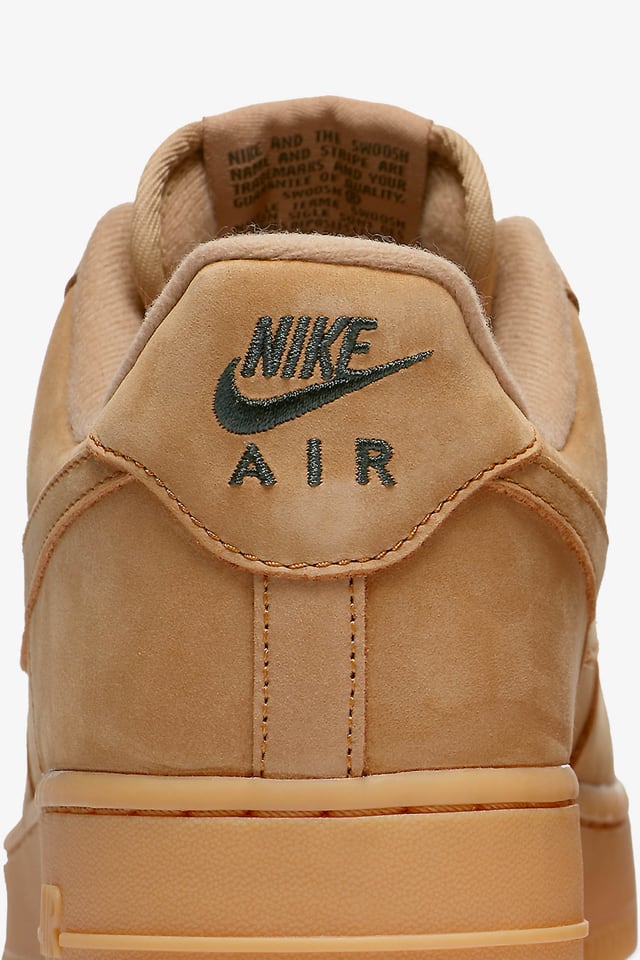 nike air force 1 high flax 217