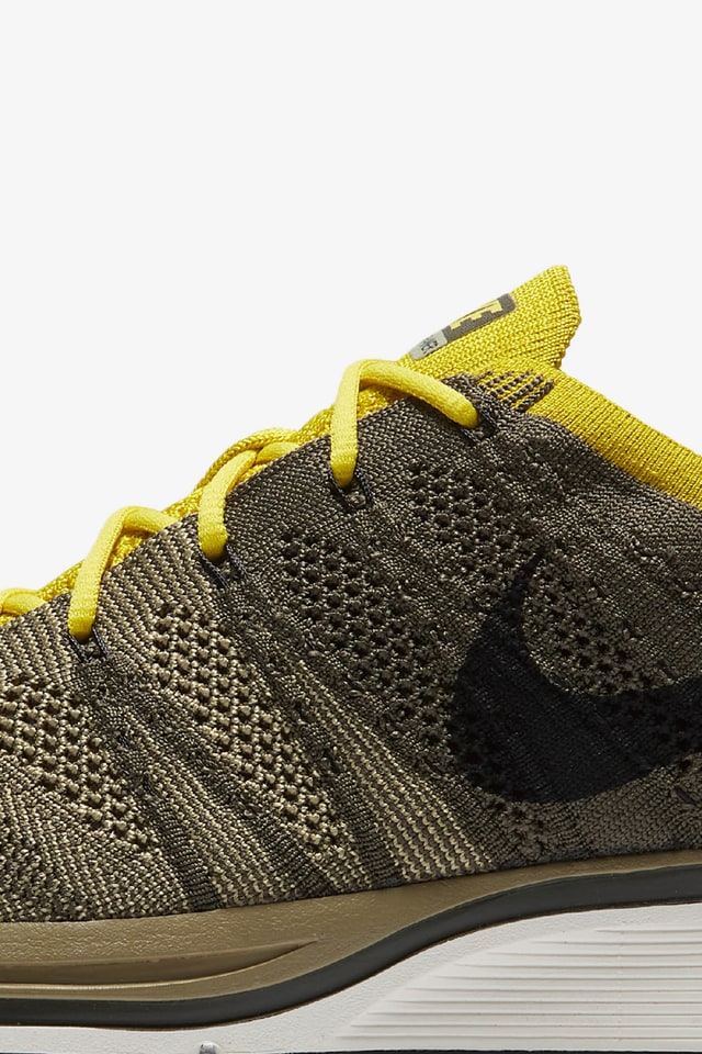flyknit trainer bright citron