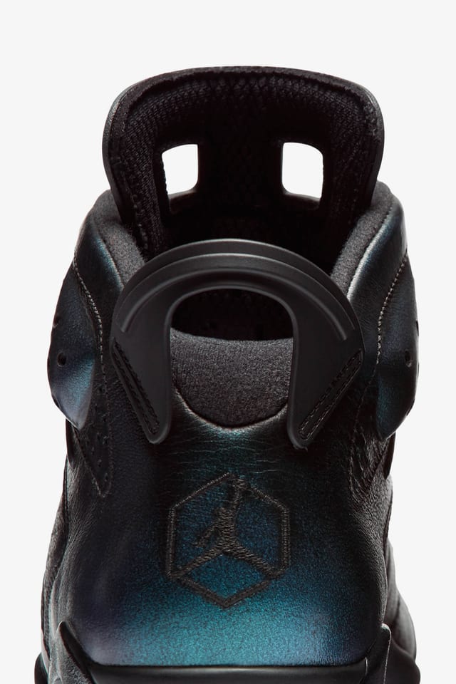 Air Jordan 6 Retro 'Gotta Shine'. Nike 