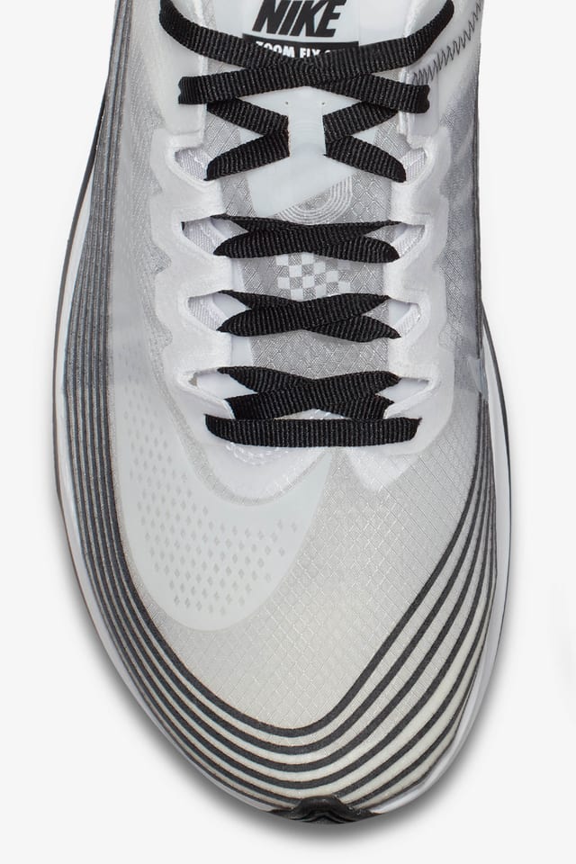 nike zoom fly black white