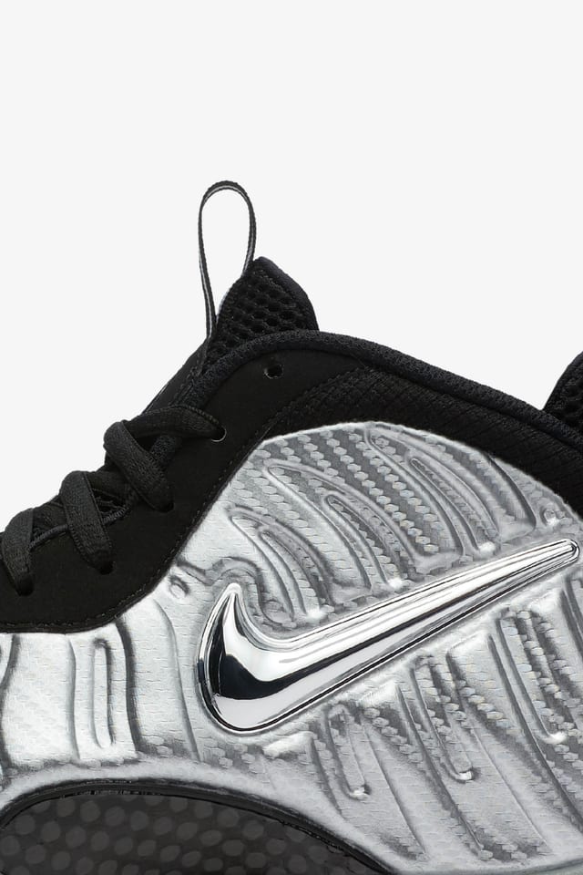 nike air foamposite pro metallic silver