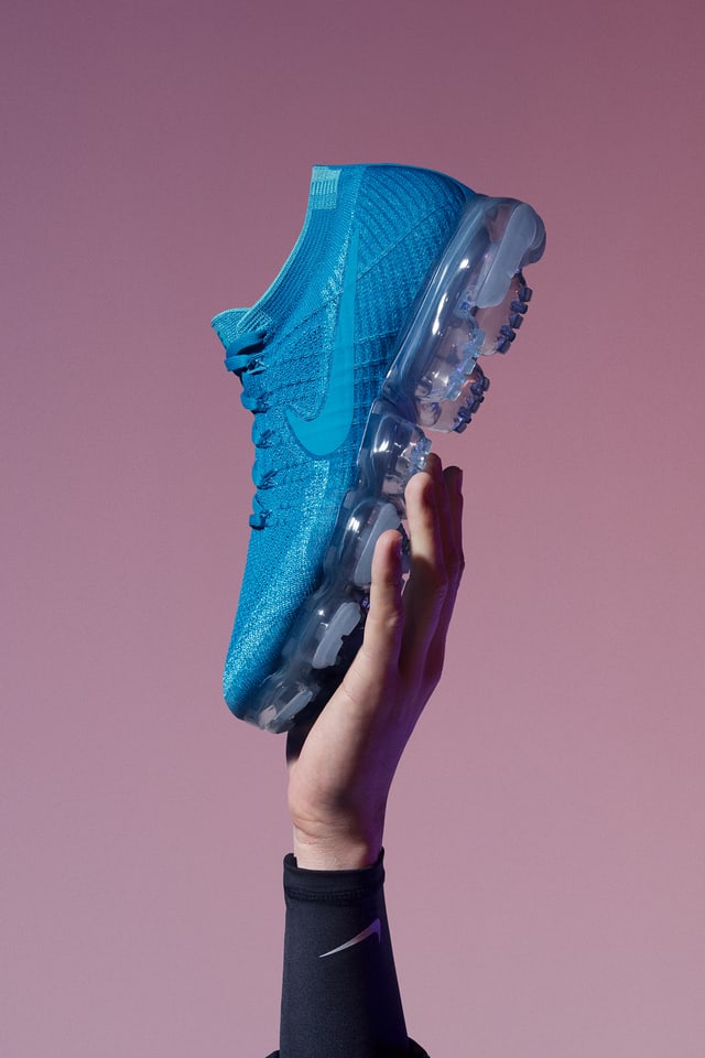 vapormax day to night blue