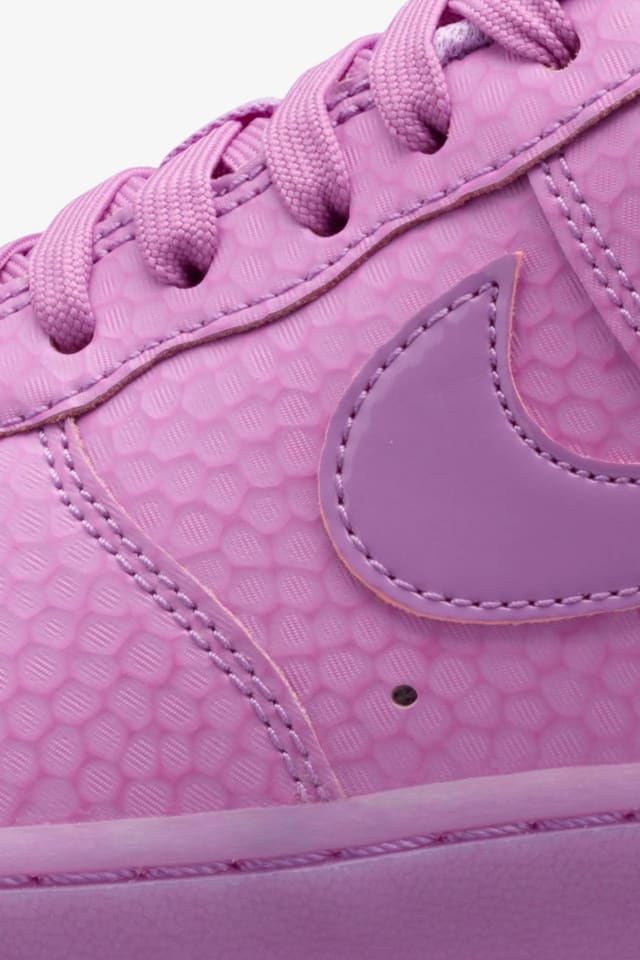 fuschia pink nike shoes