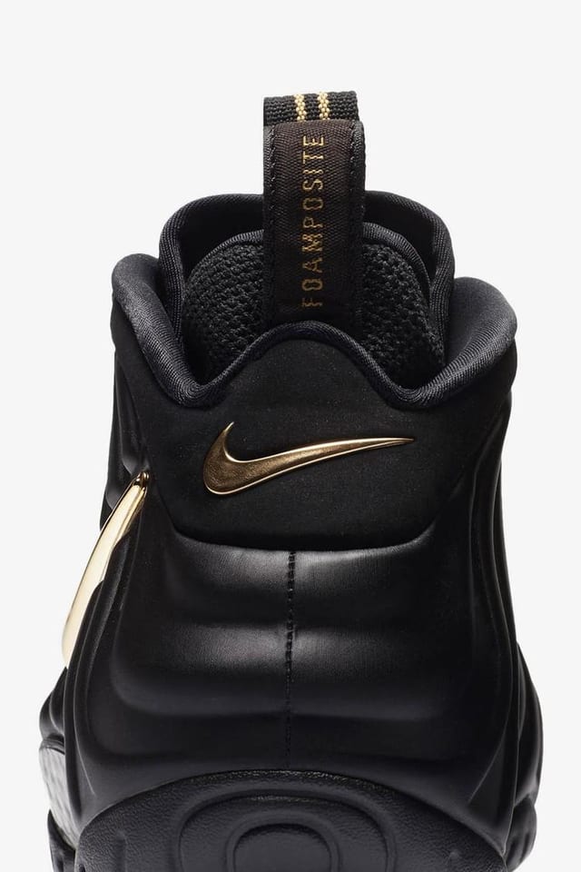 Nike Air Foamposite Pro Black Gold WAVE®