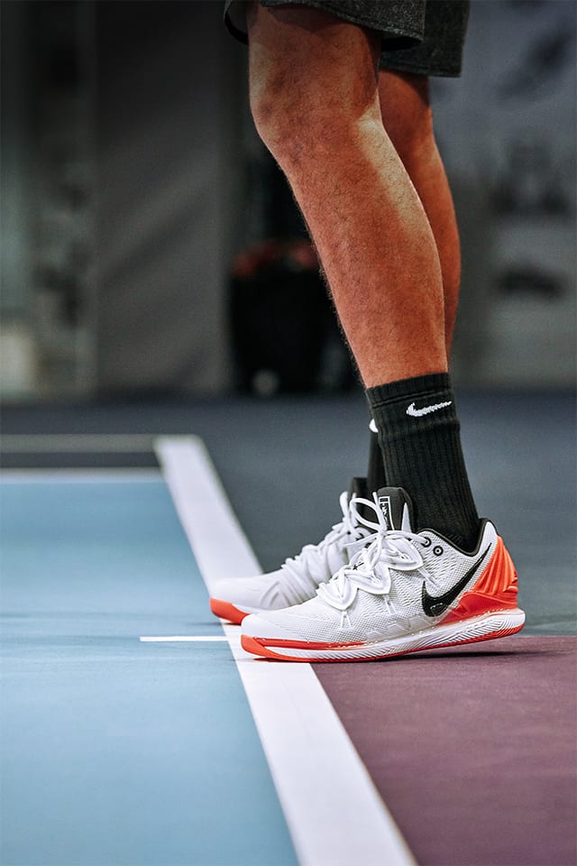 Nike Men 's Kyrie 5 TB Basketball Shoes Gray Black Sport