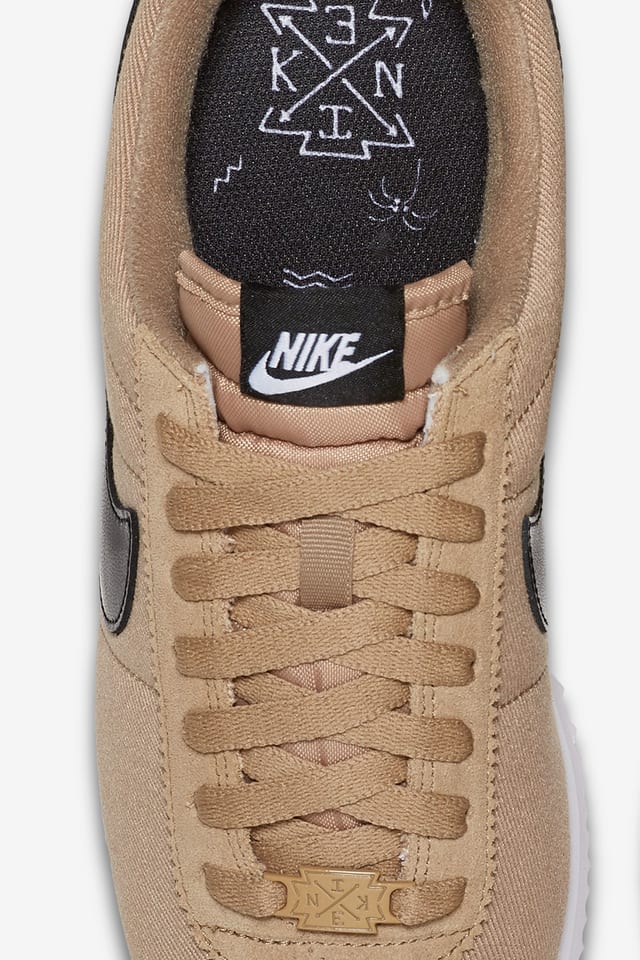 nike cortez desert camo