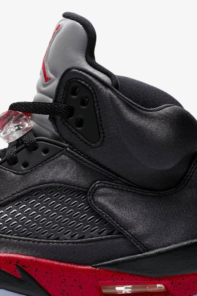 black and red jordans new release