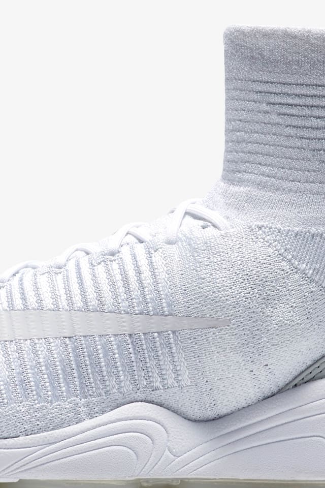 nike zoom mercurial xi flyknit
