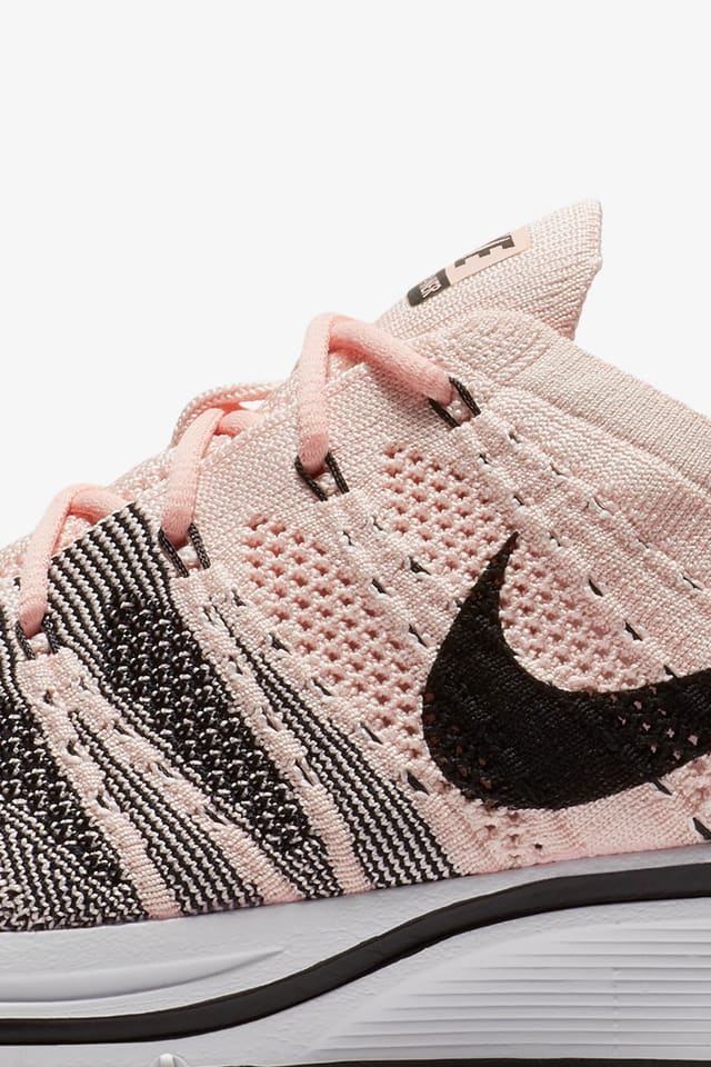 nike flyknit trainer rose
