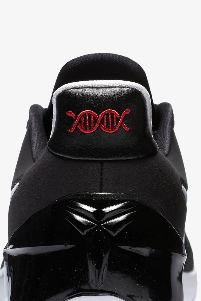 nike kobe ad black and white