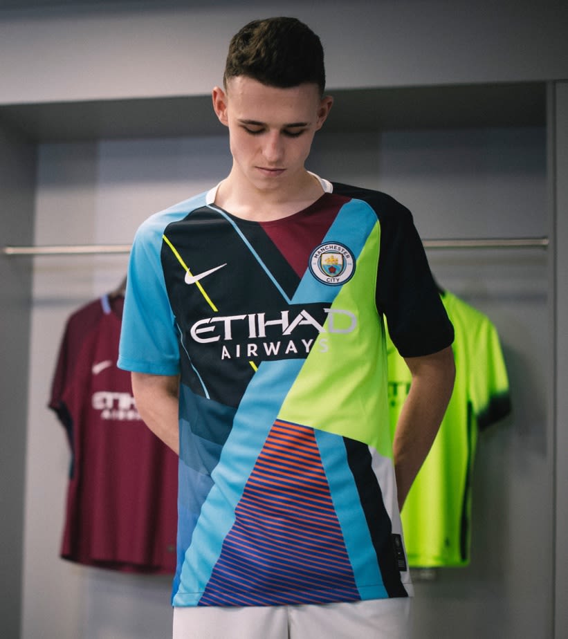 man city nike mash up kit