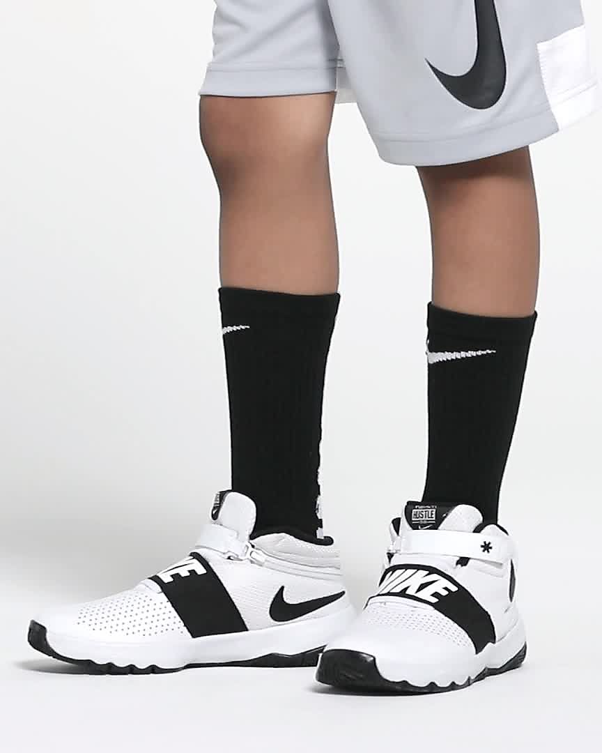 nike team hustle d 8 flyease