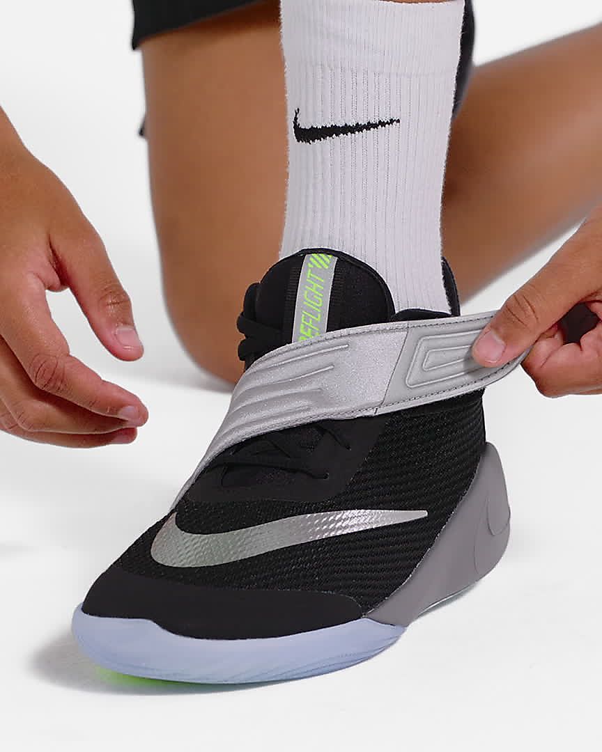Big Kids' Basketball Shoe. Nike 