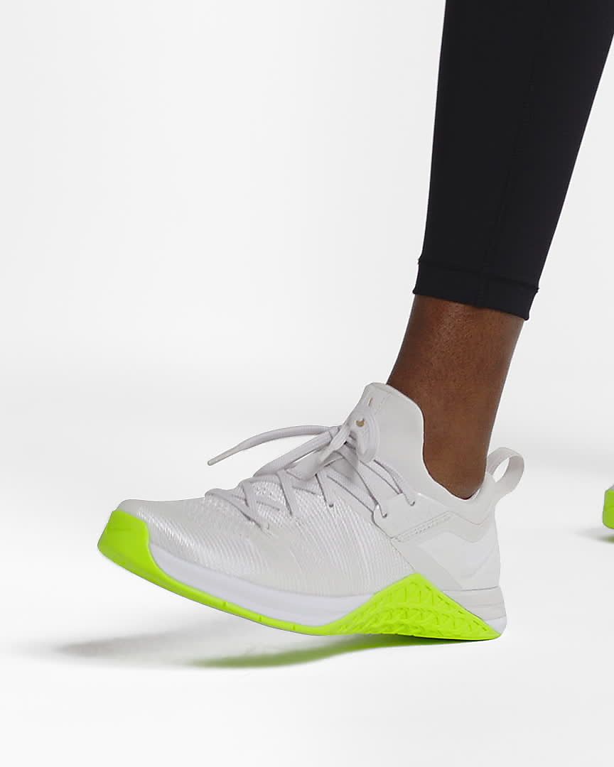 weight lifting trainers womens